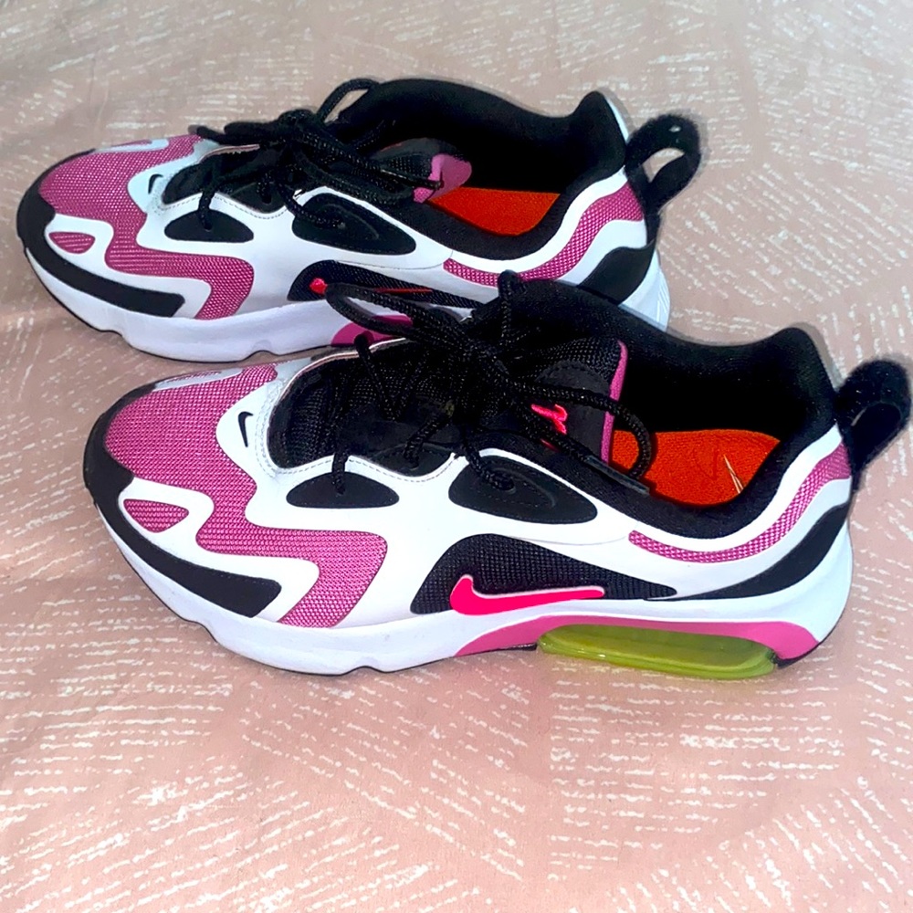 ＮＩＫＥＳ